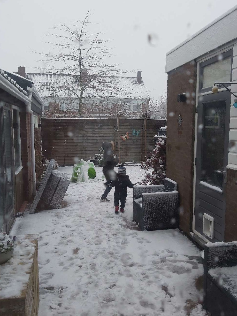 Soms kunnen we zelfs in de sneeuw spelen