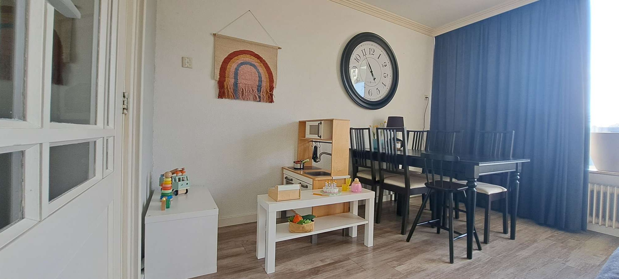 Woonkamer met speelhoek