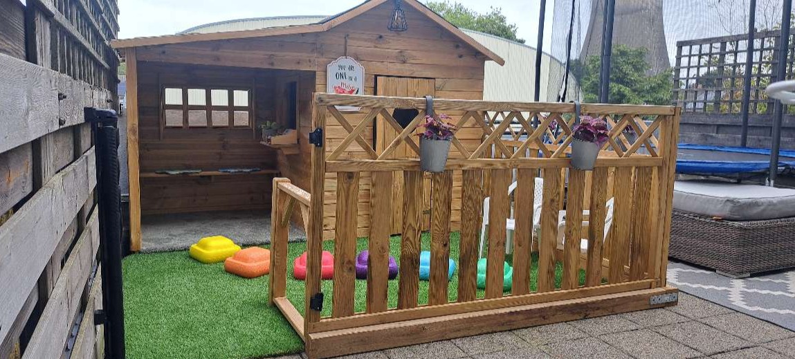 Dakterras met speelhuisje